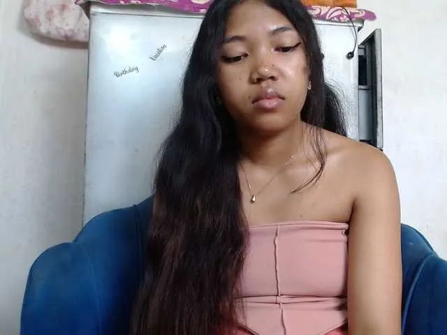 Live sex webcam photo for Morgane1 #292275247