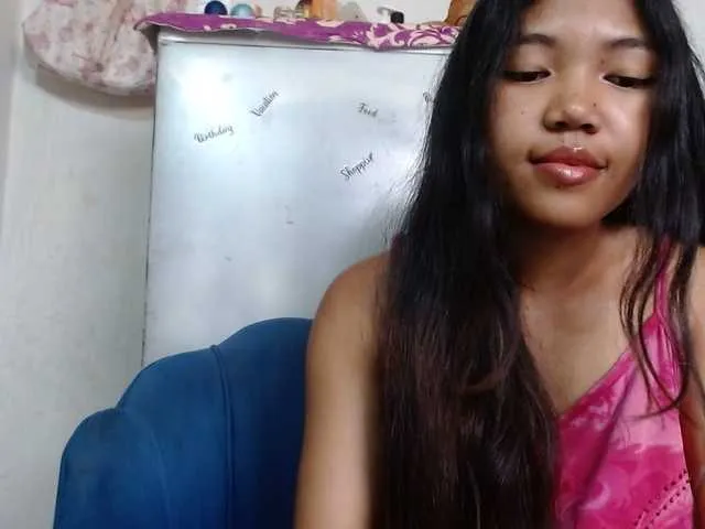 Live sex webcam photo for Morgane1 #292321206