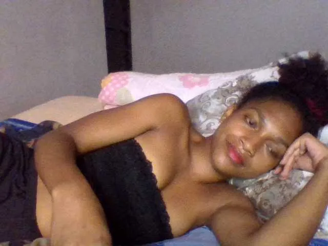 Live sex webcam photo for Morgane231 #277124253