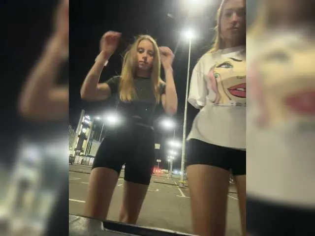 Live sex webcam photo for MoscowNeverSleep- #290017021