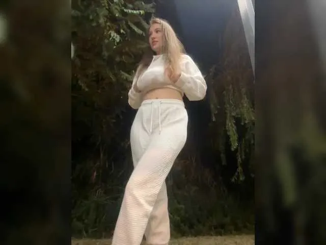 Live sex webcam photo for MoscowNeverSleep- #290031309