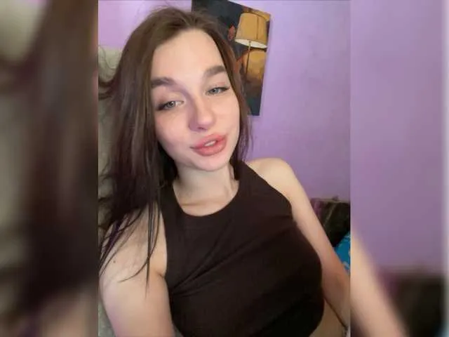 Live sex webcam photo for MossiPolli #277888391