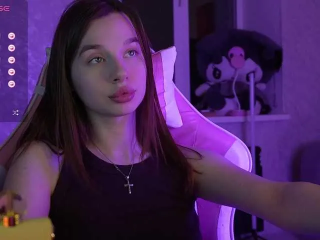 Live sex webcam photo for MossiPolli #292287369