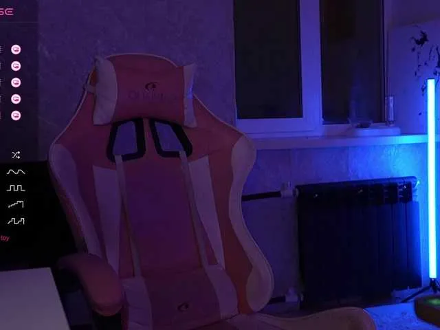 Live sex webcam photo for MossiPolli #292427026