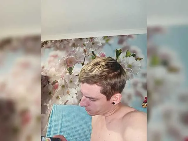 Live sex webcam photo for Mr-Stiffler #273835119