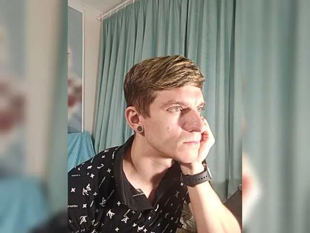 Live sex webcam photo for Mr-Stiffler #274061123