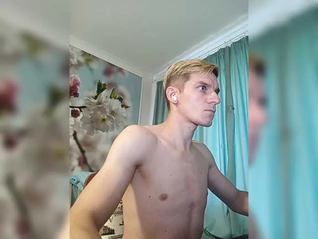 Live sex webcam photo for Mr-Stiffler #274657560