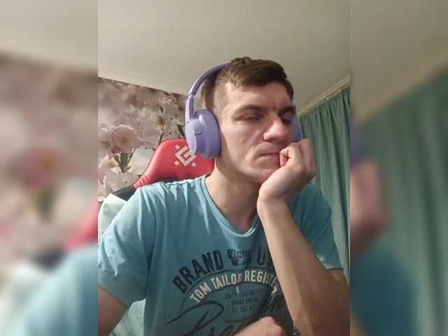 Live sex webcam photo for Mr-Stiffler #290711648