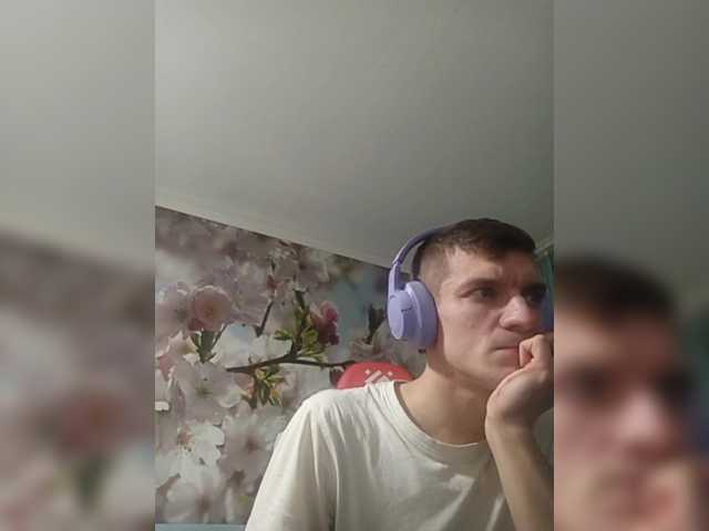 Live sex webcam photo for Mr-Stiffler #290733343
