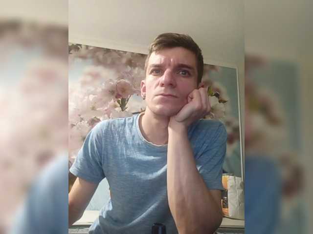 Live sex webcam photo for Mr-Stiffler #290816797