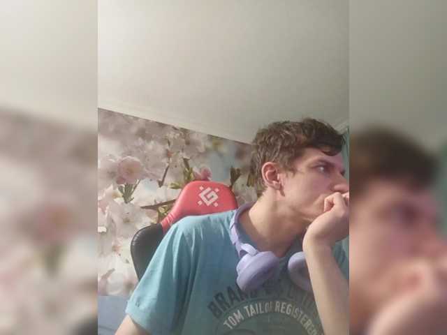 Live sex webcam photo for Mr-Stiffler #292401567