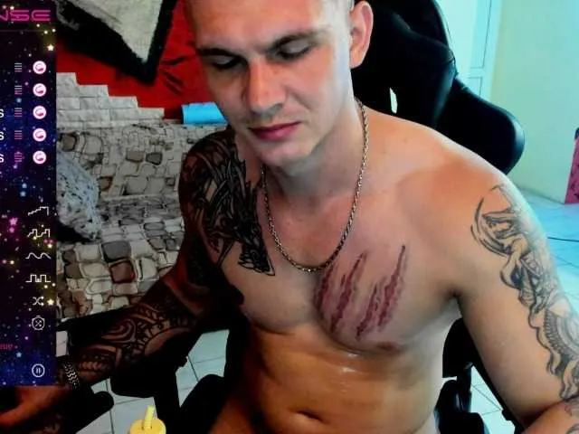 Live sex webcam photo for MrKray1 #275512635