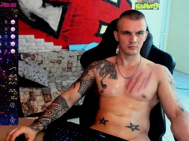 Live sex webcam photo for MrKray1 #275538344