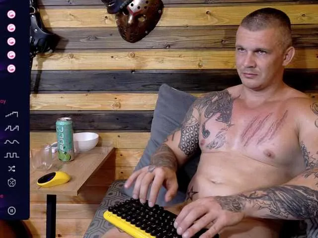 Live sex webcam photo for MrKray1 #291296702