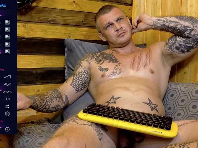 Live sex webcam photo for MrKray1 #291832801