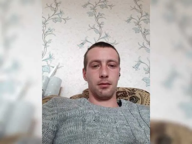 Live sex webcam photo for MrMoonlight11 #277340413