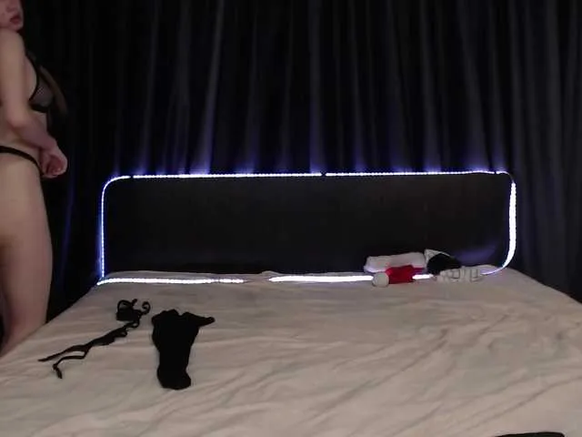 Live sex webcam photo for MrMsSEX69 #271785925