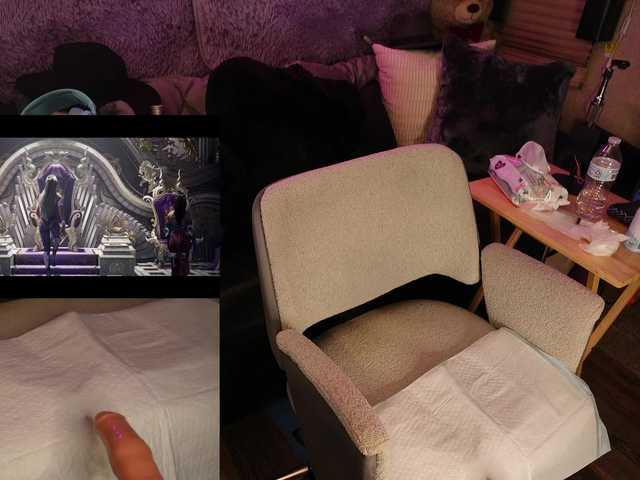 Live sex webcam photo for MrsTexMix #291719463