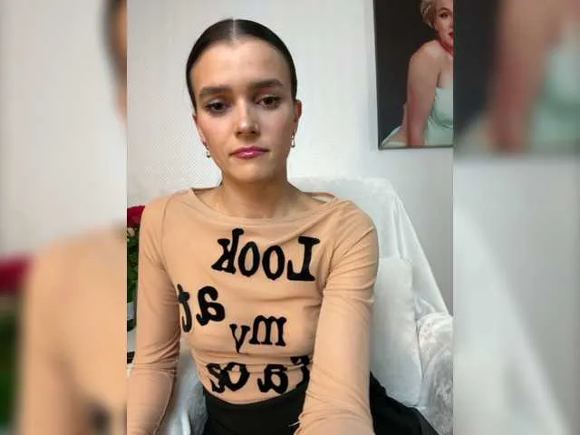 Live sex webcam photo for Ms-Leoni #278176351