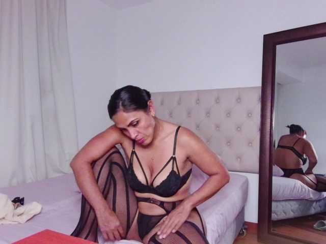 Live sex webcam photo for MsFreya #277192438