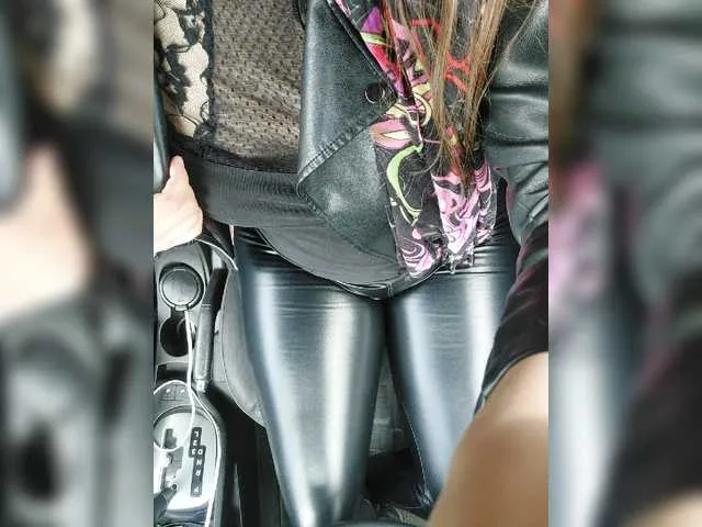 Live sex webcam photo for MsHsFuck #273400625