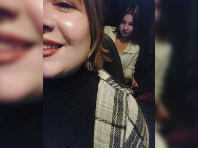 Live sex webcam photo for MsHsFuck555 #275113114