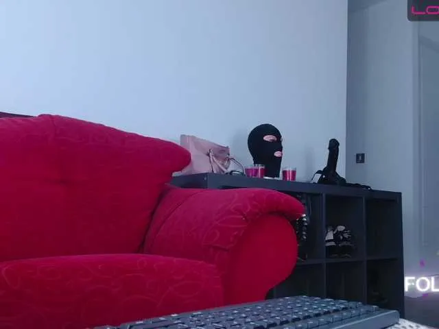 Live sex webcam photo for MsPerfection #288044386