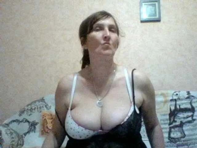 Live sex webcam photo for MssAngela #288008783