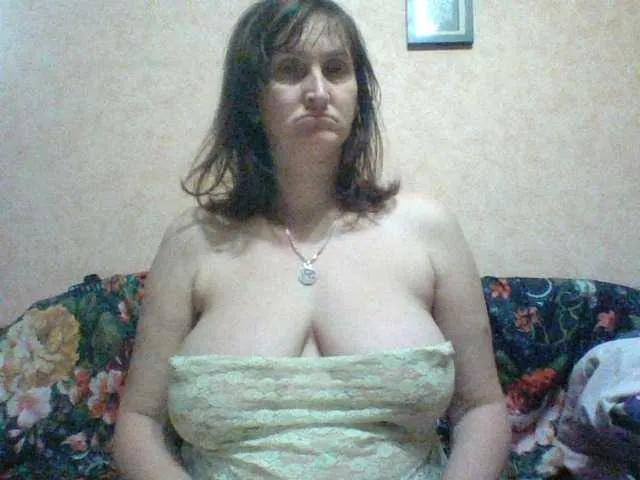 Live sex webcam photo for MssAngela #288008792