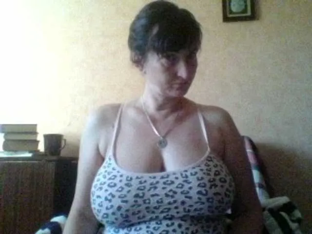 Live sex webcam photo for MssAngela #288008835