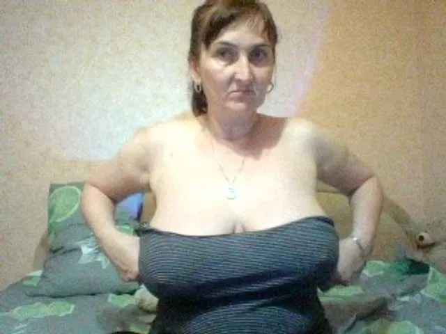 Live sex webcam photo for MssAngela #288008861