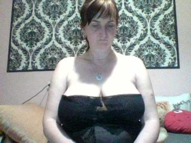 Live sex webcam photo for MssAngela #288008871