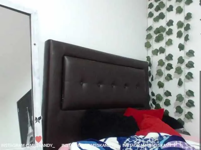 Live sex webcam photo for Msskandy #273136381