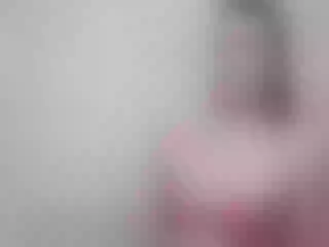 Live sex webcam photo for MuaMuaMary11 #272981573