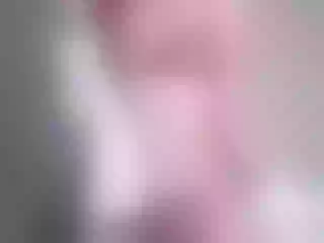 Live sex webcam photo for MuaMuaMary11 #273329611