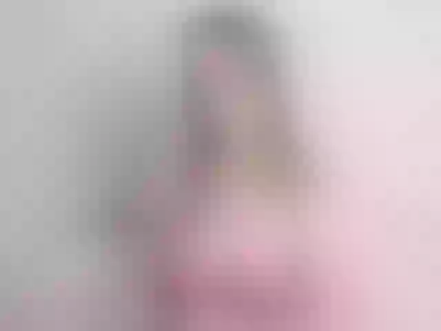 Live sex webcam photo for MuaMuaMary11 #273743196