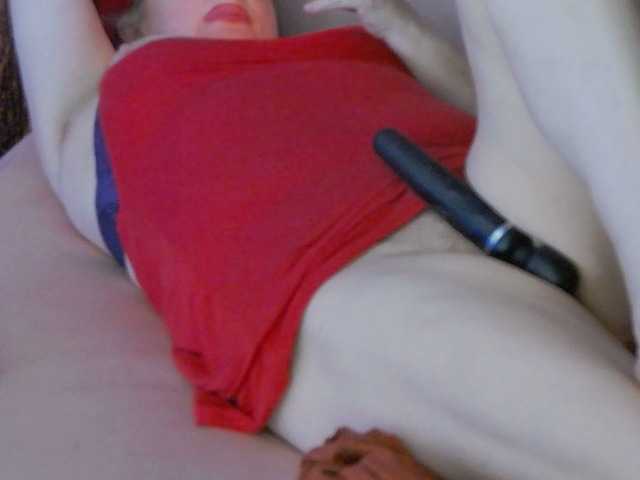 Live sex webcam photo for MucMilf59 #271793830