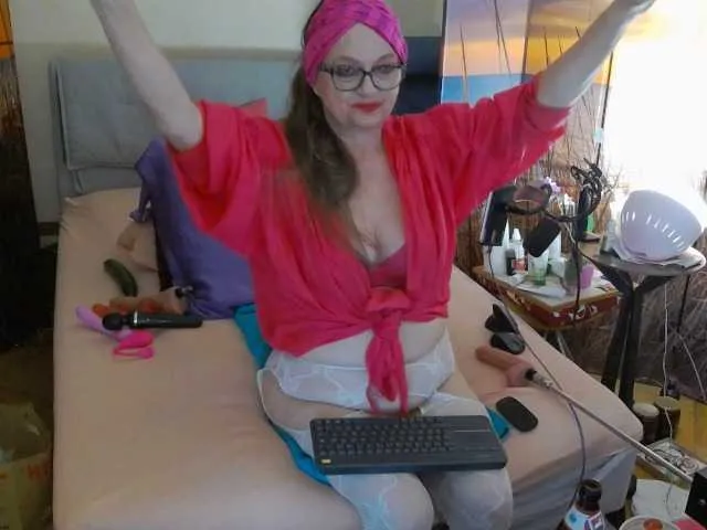 Live sex webcam photo for MucMilf59 #272954741