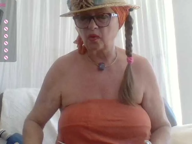 Live sex webcam photo for MucMilf59 #277683465