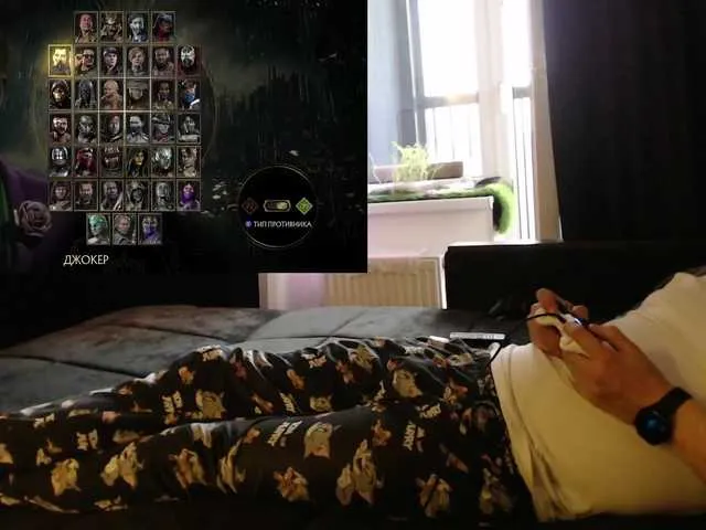 Live sex webcam photo for Mudryy-yevrey #275510701