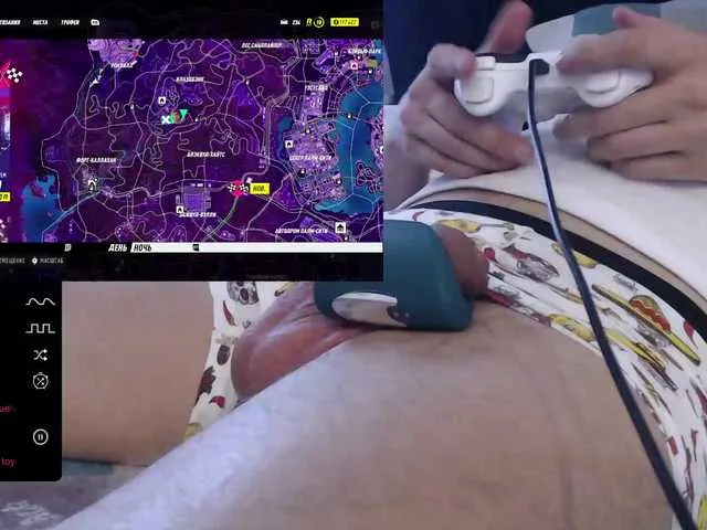 Live sex webcam photo for Mudryy-yevrey #275560589