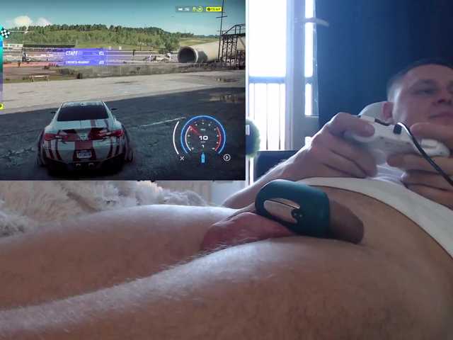 Live sex webcam photo for Mudryy-yevrey #275562706