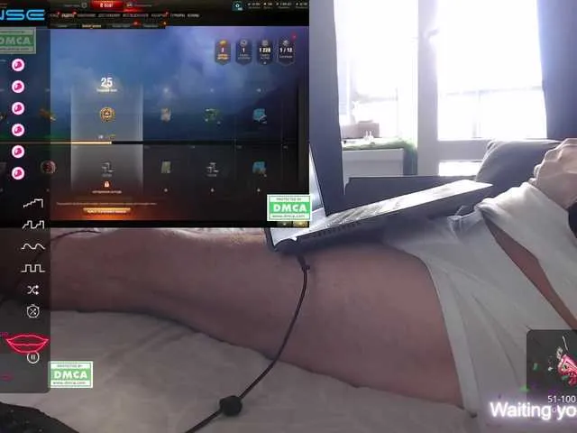 Live sex webcam photo for Mudryy-yevrey #275630530