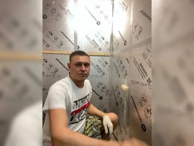 Live sex webcam photo for Mudryy-yevrey #275699043