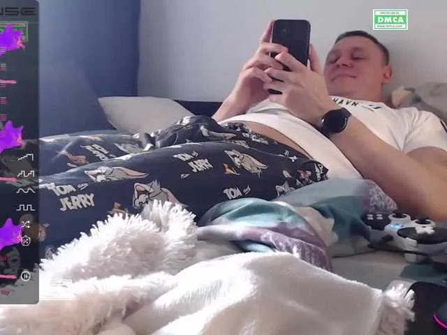 Live sex webcam photo for Mudryy-yevrey #275705048