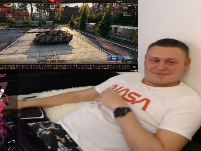 Live sex webcam photo for Mudryy-yevrey #276390784