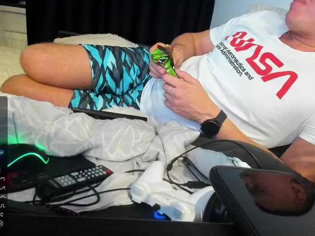 Live sex webcam photo for Mudryy-yevrey #276461498