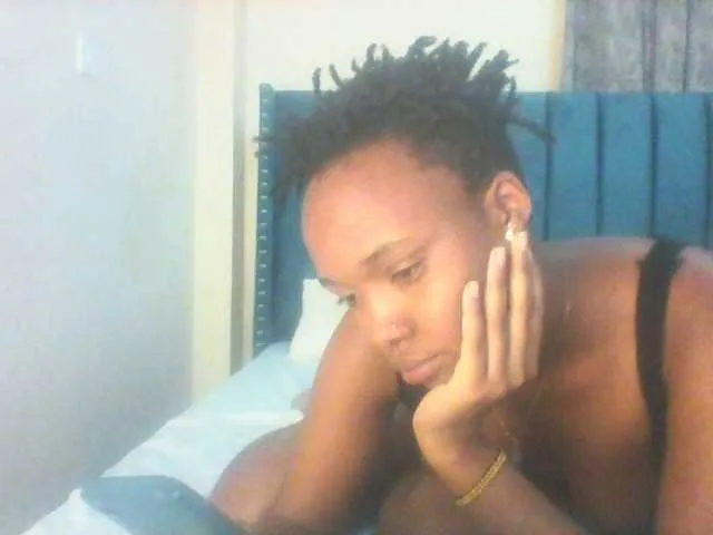 Live sex webcam photo for Muffin-Hips #277920586