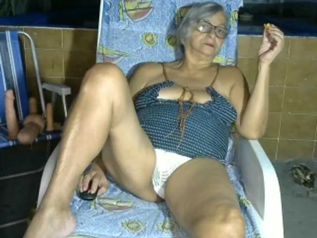 Live sex webcam photo for MulherBRRJ #272558340