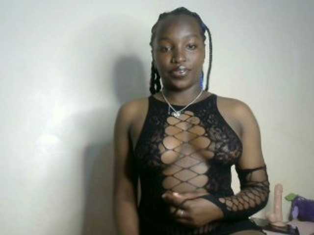 Live sex webcam photo for Mullaqueen #277359103